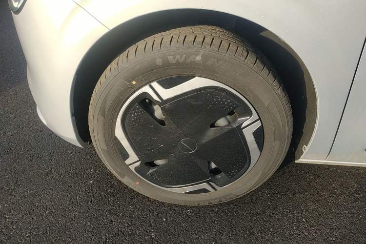 Used Dongfeng NAMMI 01 2024 New Edition 330 Plus Smart+
