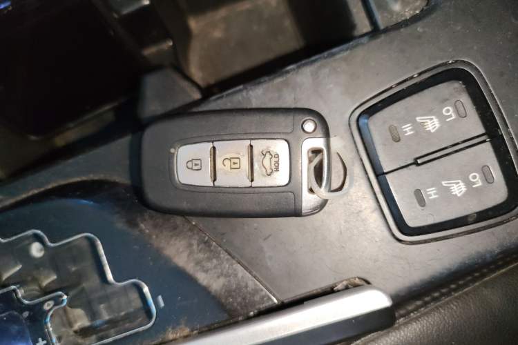 Used Hyundai Sonata 2014 2.0L Automatic Luxury Edition