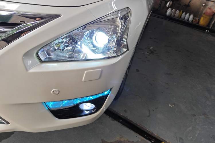 Used Nissan Teana 2014 Duke 2.5L XV Deluxe Edition Left Front Headlight