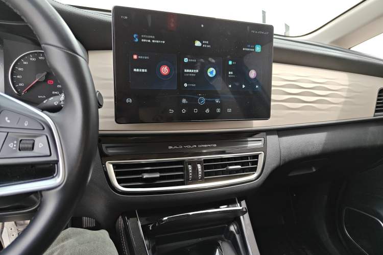 Used BYD Song MAX New Energy 2022 DM-i 105KM Flagship Model Audio And AC Panel