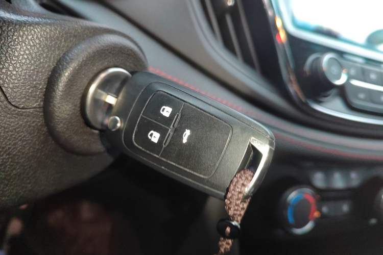 Used Chevrolet Monza 2020 Light Hybrid RS 330T Automatic Comfort Edition
