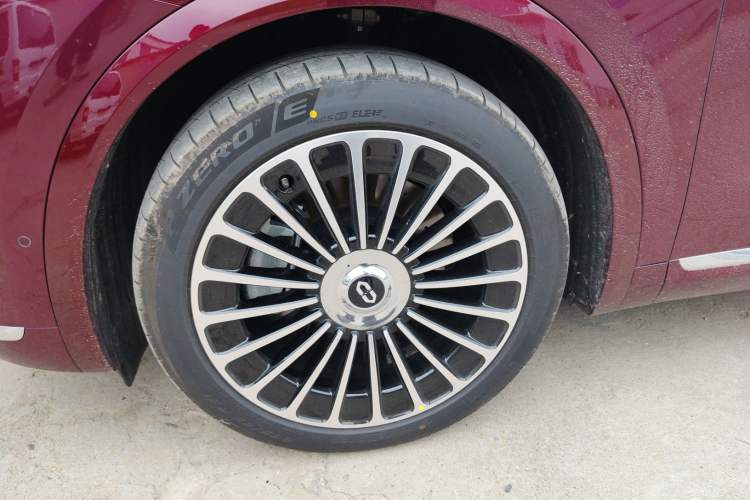 Used Hima AITO M7 2026 Model Range-Extending Pro+ All-Wheel Drive 5-Seater Version
