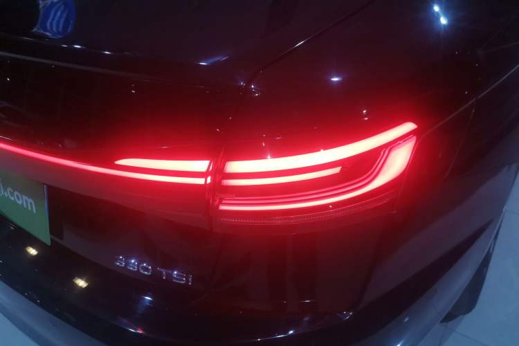 Used Volkswagen Passat 2022 330TSI Starry Luxury Edition – Exclusive Special Edition