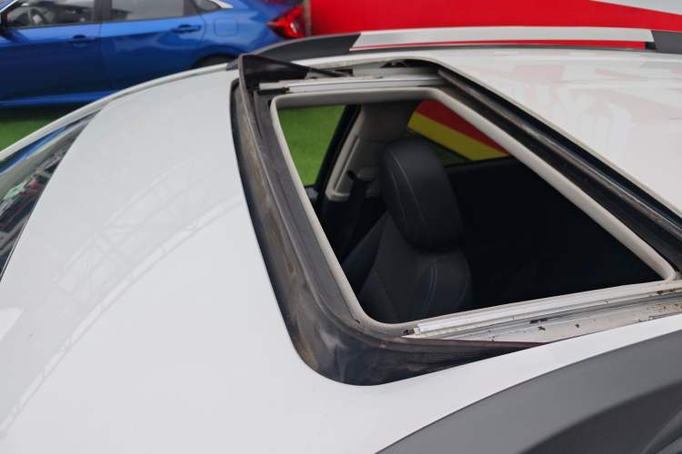 Used Chevrolet Trax 2016 1.4T Automatic Two-Wheel Drive Comfort Version with Sunroof