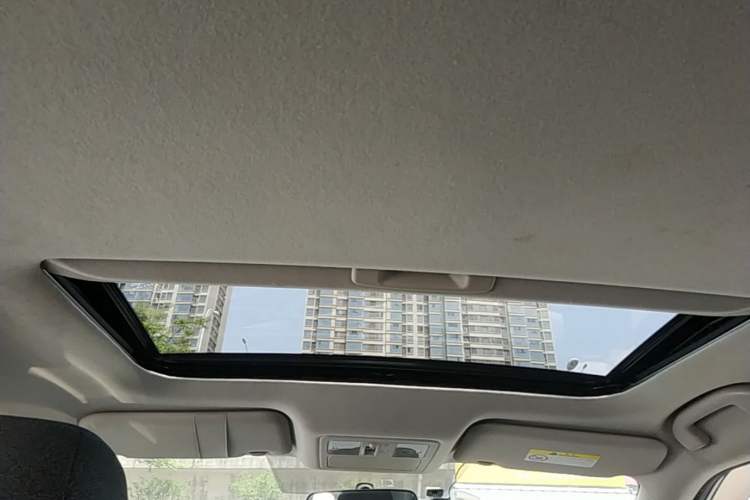 Used Nissan Lannia 2016 1.6L CVT Smart Cool Edition Headliner