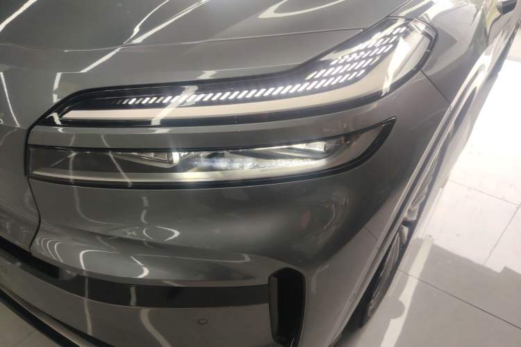 Used ONVO Luxeed L90 2025 Model—Ultra Six-Seater Version Left Front Headlight