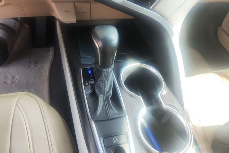 Used Toyota Camry 2021 2.0G Luxury Edition