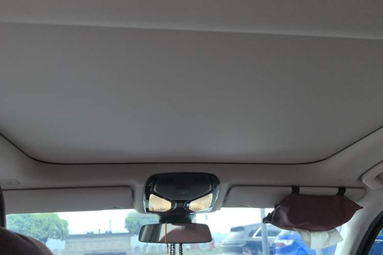 Used BMW 3 Series 2024 325i M Sport Package Headliner