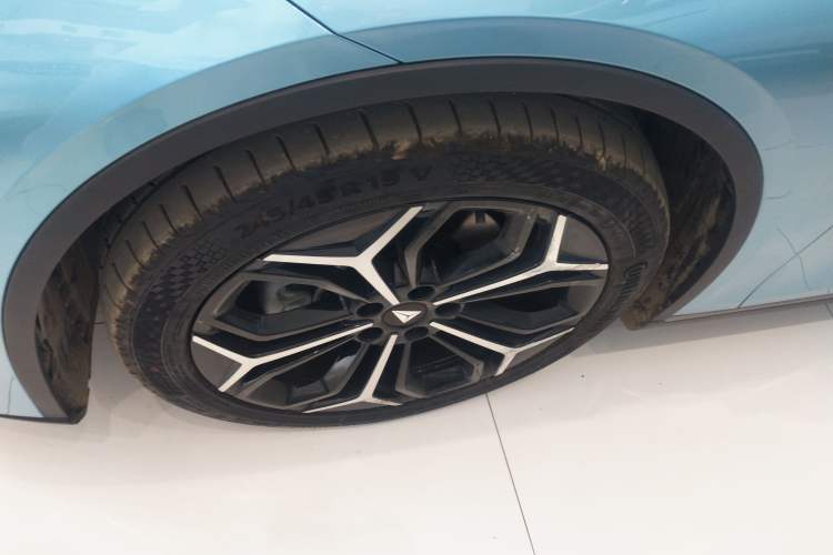 Used Deepal L07 2024 230Max Qiankun Intelligent Driving ADS SE Range-Extended Version
