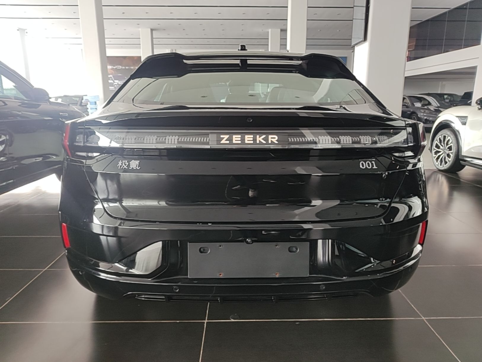 Zeekr 001 2023 WE Edition 100 kWh — снимка 5