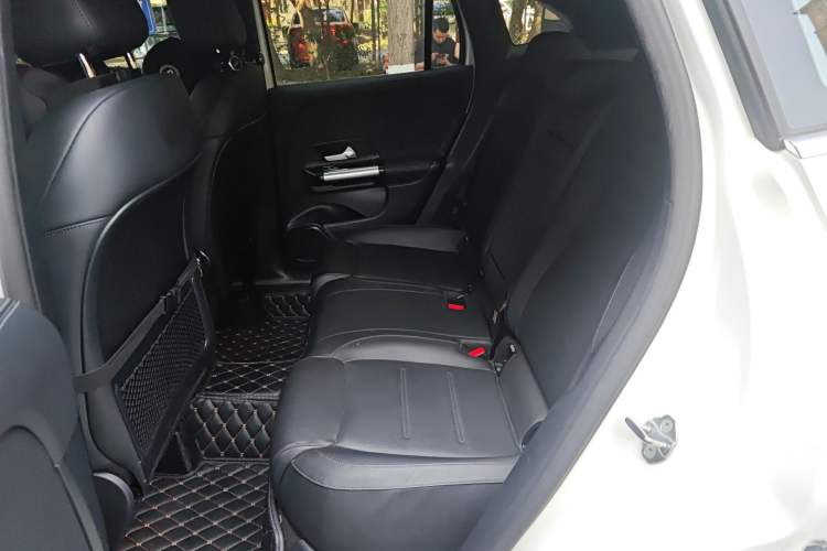 Used Mercedes-Benz GLA 2022 Facelifted GLA 200 Left Rear Seat