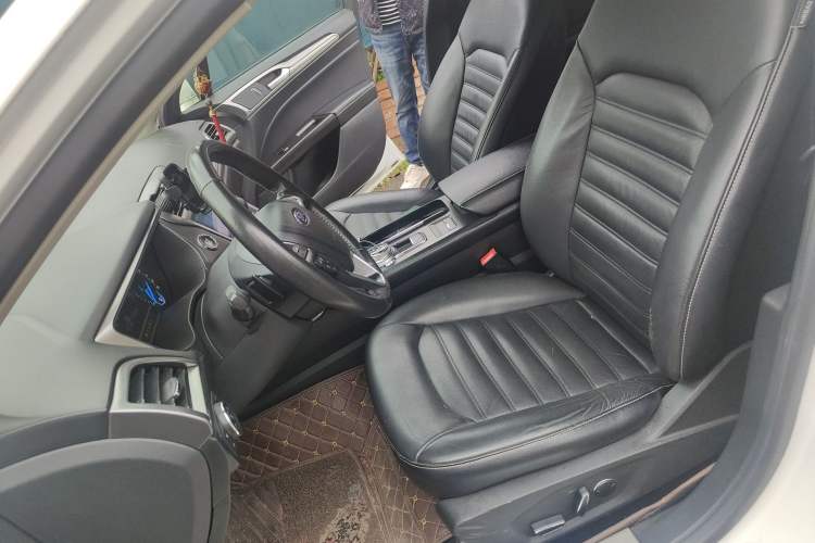 Used Ford Mondeo 2017 EcoBoost 200 Stylish Model Left Front Seat