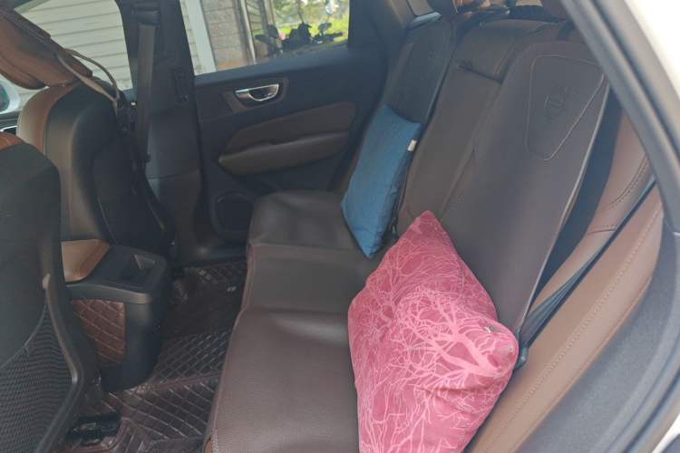 Used Volvo XC60 2024 B5 4x4 Smart Luxury Edition
