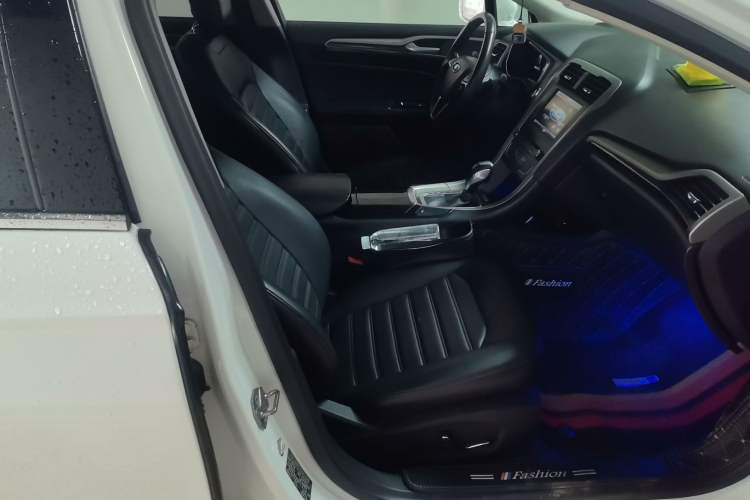 Used Ford Mondeo 2013 2.0L GTDi 200 Luxury Model