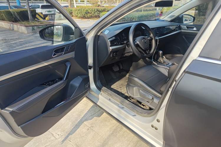 Used Volkswagen Lavida 2018 1.5L Automatic Comfort Edition China V Standard Driver Seat