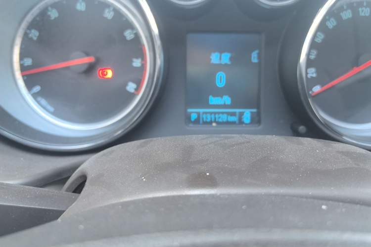 Used Buick Regal 2014 2.0L Leading Fashion Edition