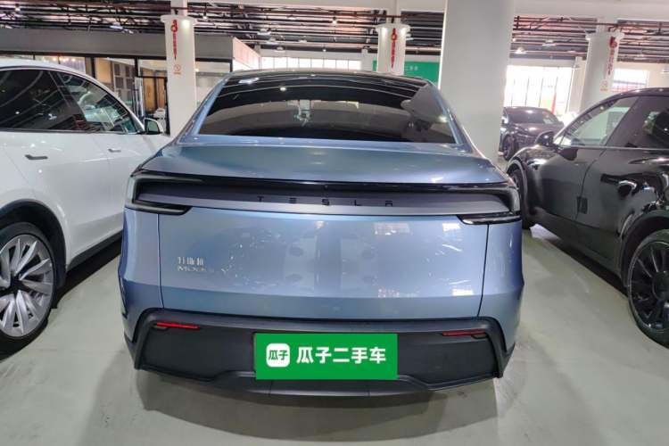 Used Tesla Model Y 2025 Rear-Wheel-Drive Version