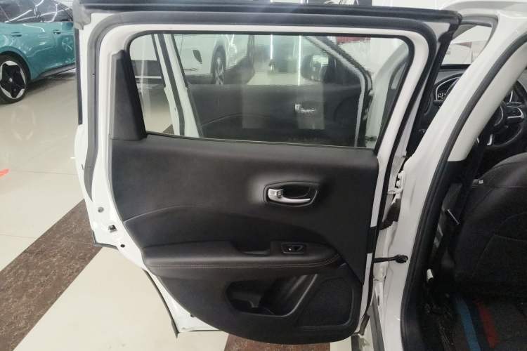 Used Jeep Compass 2019 220T Automatic Family Edition