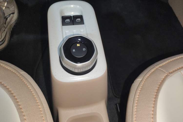 Used Geely Galaxy Panda 2023 Panda Mini 200km Endurance Bear