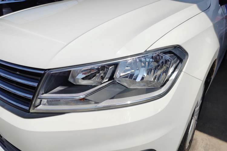 Used Volkswagen Santana 2015 Haval H6 1.6L Automatic Comfort Model Left Front Headlight