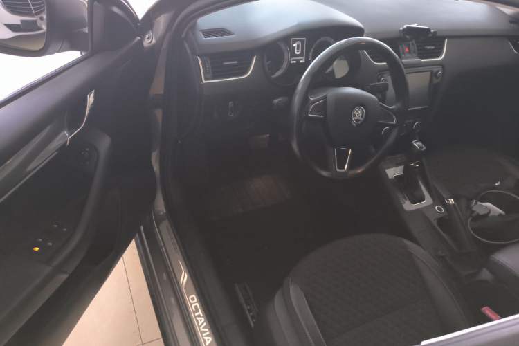 Used Skoda Octavia 2018 Station Wagon TSI230 DSG Luxury Edition