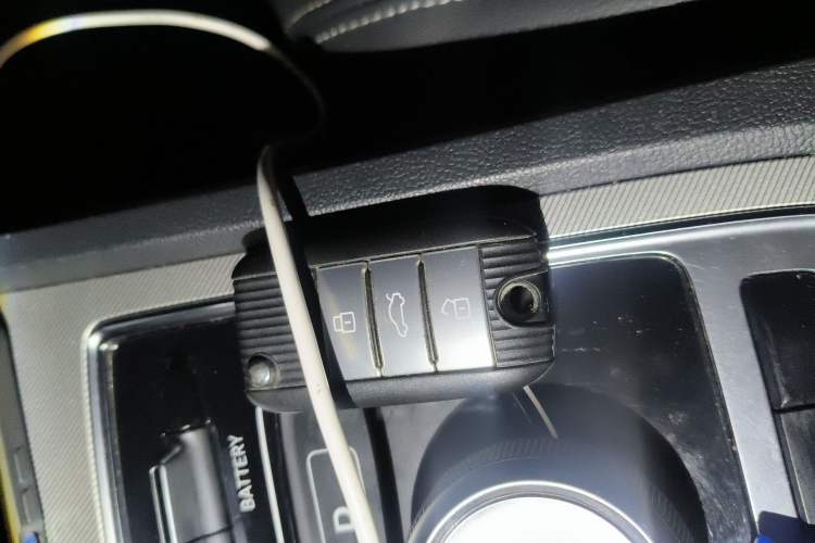 Used Roewe i6 New Energy 2017 45T Hybrid Connect & Smart Enjoyment Edition