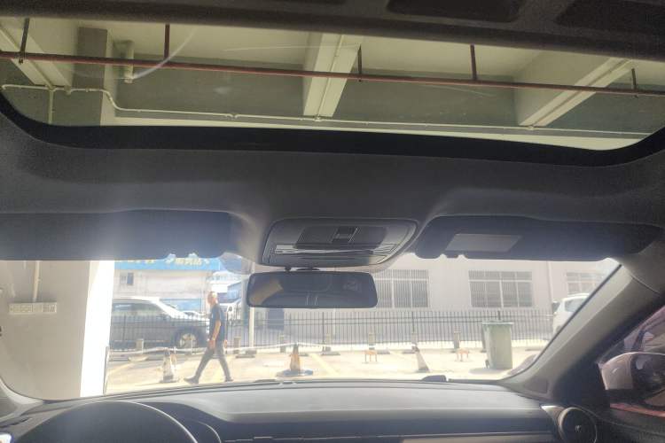 Used MG 6 2017 20T Automatic Luxury Smart Connect Version China V Standard
