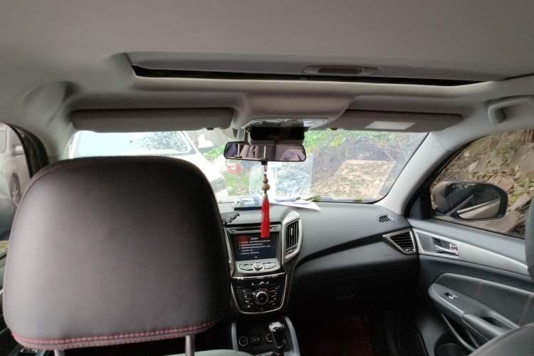 Used Changan CS75 2016 1.5T Manual FENGSHANG Model