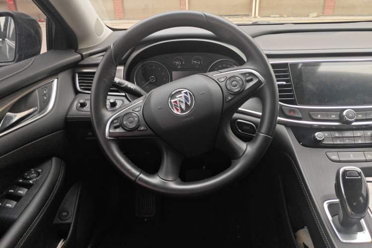 Used Buick LaCrosse 2022 652T Luxury Version Steering Wheel