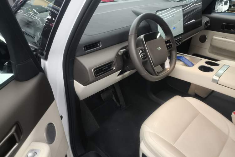 Used Li Auto MEGA 2024 Ultra Model