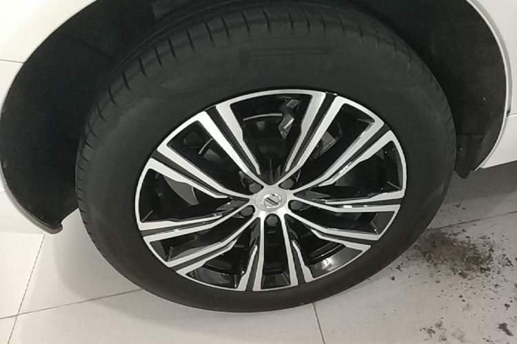 Used Volvo XC60 2022 B5 4x4 Smart Luxury Edition