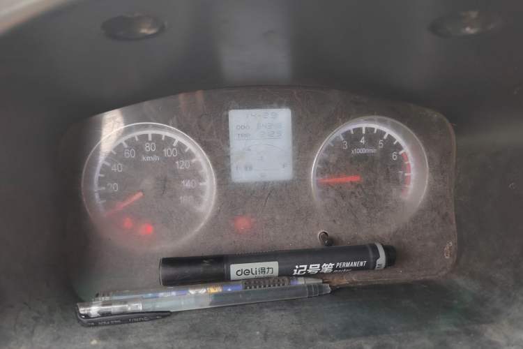 Used Jinbei Hiace X30 2021 1.5L Wealthy Single-Steaming Air-Conditioned Van China VI Standard SWC15M