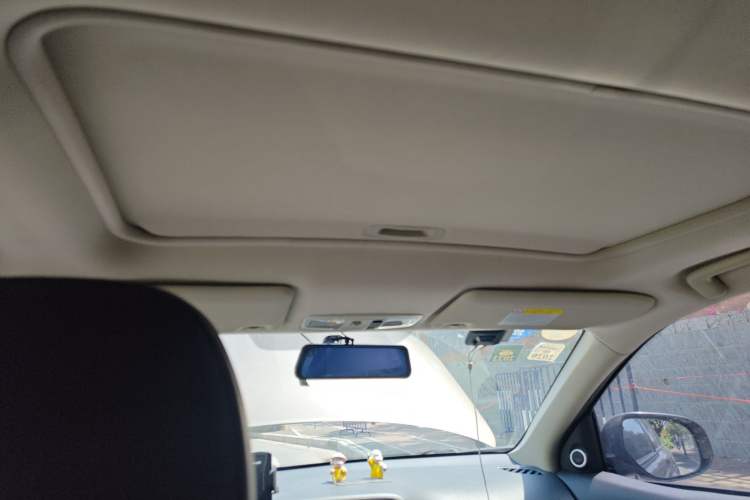 Used Mitsubishi Outlander 2018 2.0L Two-Wheel Drive Glory Edition 5 Seats