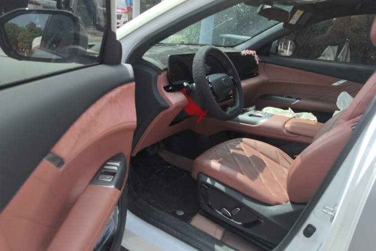 Used CHANGAN CS75 PLUS 2025 4th Generation 1.5T New Blue Whale Smart Flagship Version Driver Seat