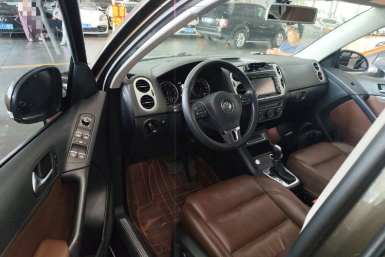 Used Volkswagen Tiguan 2015 2.0 TSI Automatic All-Wheel Drive Luxury Edition