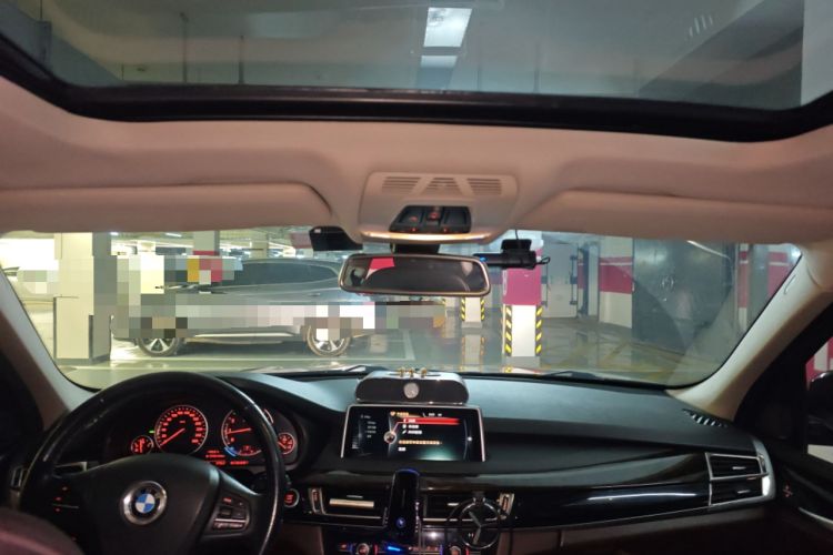 Used BMW X5 2015 xDrive28i
