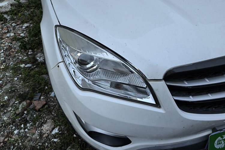 Used CHANGAN CS35 2016 1.6L Manual Luxury Model China V Standard
