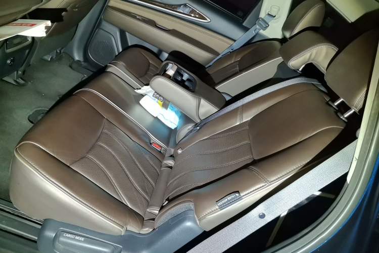 Used Infiniti QX60 2020 2.5 S/C Hybrid Two-Wheel-Drive Excellence Edition
