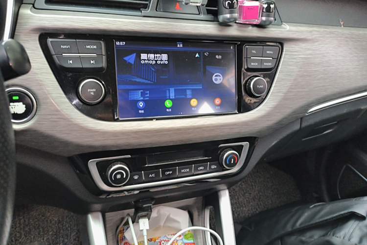 Used Geely Auto Vision X3 2017 1.5L Automatic Elite Model Audio And AC Panel