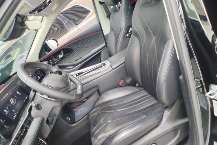 Used EXEED Stellar 2023 400T Two-Wheel Drive Comfort Flyfish Edition