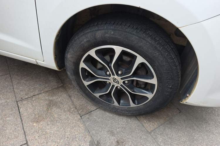 Used CHANGAN KAICHENG Oushang A600 2018 1.5L Manual Luxury Model Right Front Wheel Hub