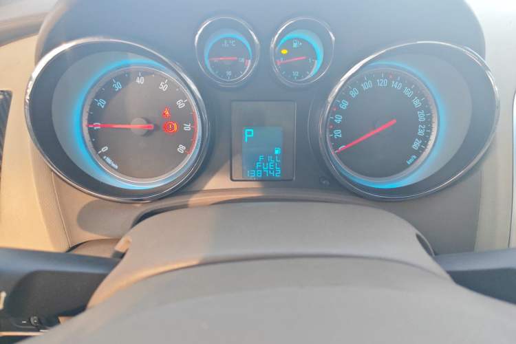 Used Buick GT 2013 GT 1.6L Automatic Fashion Edition Instrument Cluster