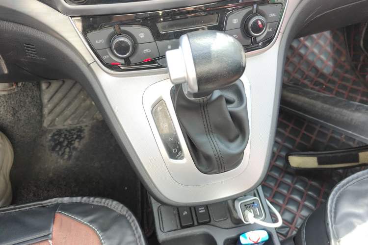 Used Haval M6 2018 Revised Version 1.5T DCT Two-Wheel Drive Elite Edition