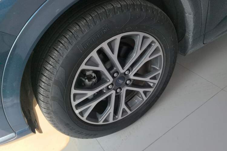 Used Ford Escape 2020 EcoBoost 245 Two-Wheel Drive Smart & Enjoyment Model