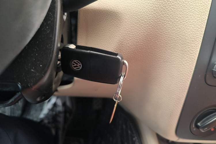 Used Volkswagen Bora 2012 1.6L Automatic Fashion Edition Vehicle Key