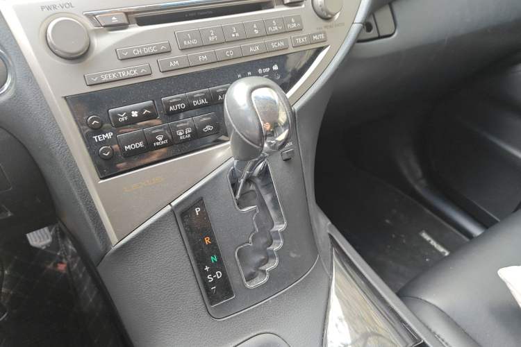 Used Lexus RX Classic 2011 270 Elite Edition Gear Lever