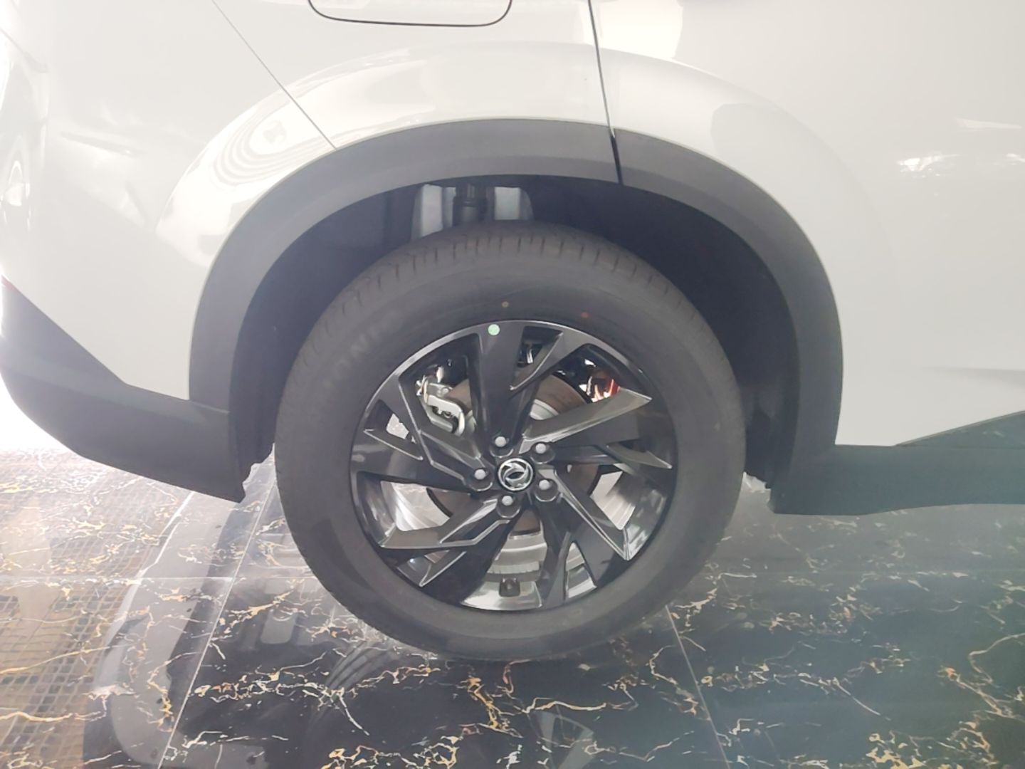 Dongfeng Aeolus SKY EV01 2025 530 km AIR Elite Edition — снимка 11