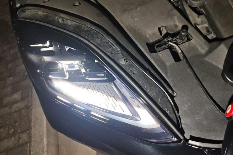 Used Porsche Cayenne 2024 Cayenne 3.0T Right Front Headlight