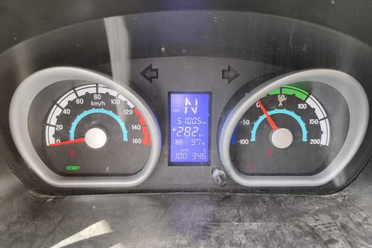 Used Golden Dragon Hiace New Energy 2021 Longyun GLE550 4421 mm long with a 41.86 kWh battery
