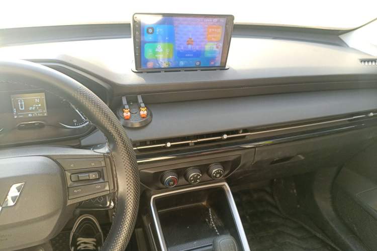 Used Wuling Alvez 2022 1.5L Manual Free-Style Model